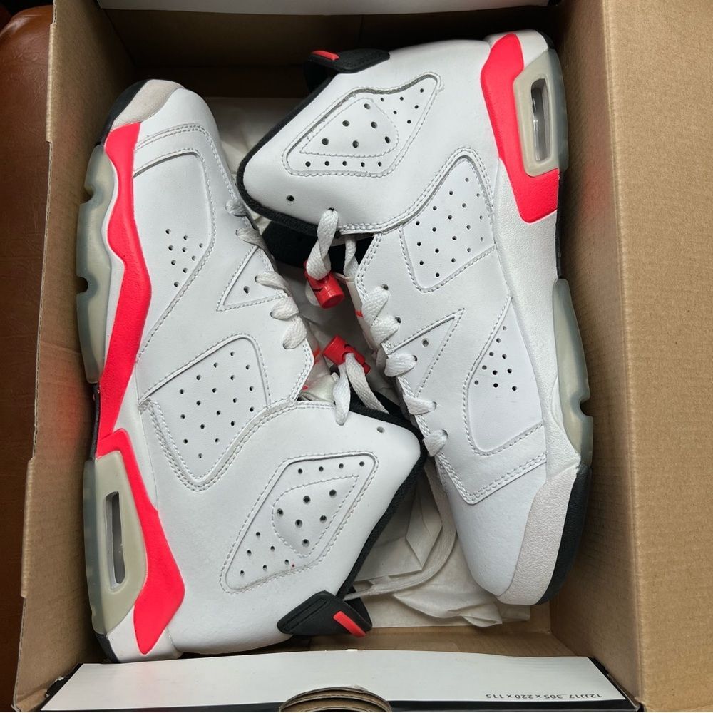 AIR JORDAN 6 RETRO BIG KIDS UNISEX SHOES SIZE 7 YOUTH
